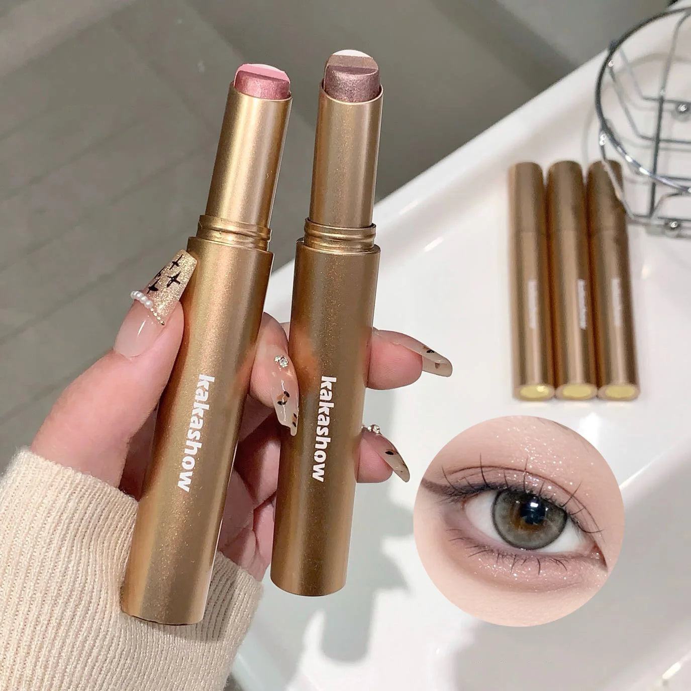 1 Set Three Color Gradient Eye Shadow Makeup Stick Waterproof and Sweat Proof Easy To Smudge Pearlescent Fine Shiny Eye Shadow