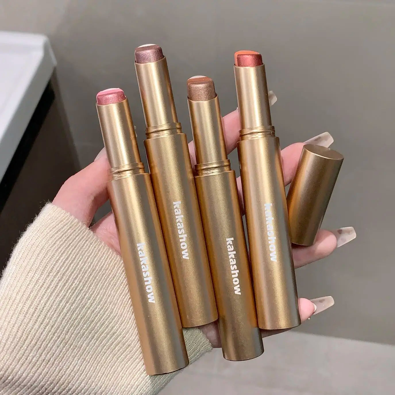 1 Set Three Color Gradient Eye Shadow Makeup Stick Waterproof and Sweat Proof Easy To Smudge Pearlescent Fine Shiny Eye Shadow